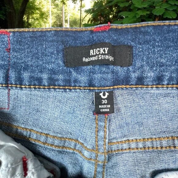 True Religion Ricky Jean Mens 30x30 Blue Relaxed Straight Denim Front Whiskering - Picture 4 of 15